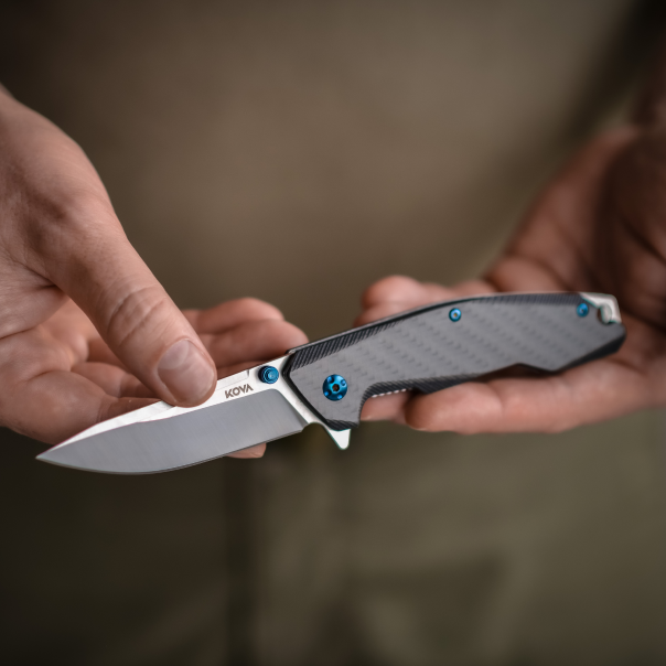 Zenith Rd Score Blade Zenith 8.75” Folding Knife with 3.25” Drop-Point Blade and Carbon Fiber ...